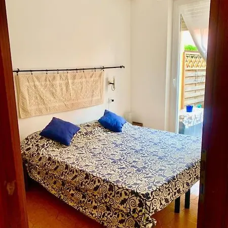 Appartamento Paola Cosy With Ac Near Beaches