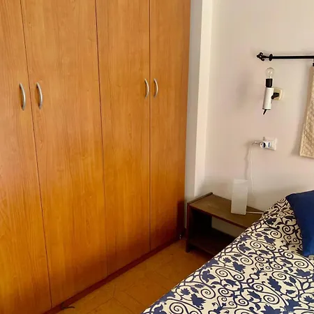 Paola Cosy With Ac Near Beaches شقة *