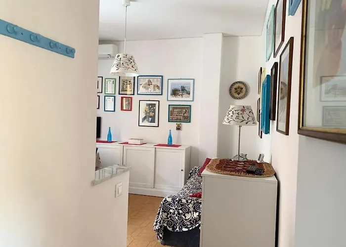 Paola Cosy With Ac Near Beaches