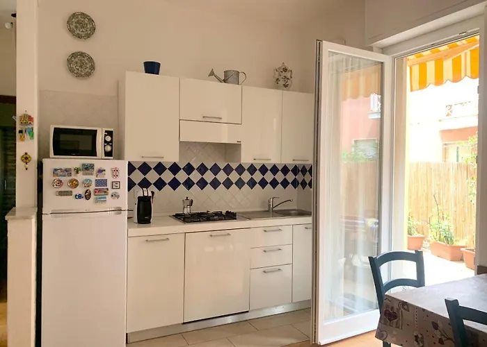 Paola Cosy With Ac Near Beaches Monterosso al Mare